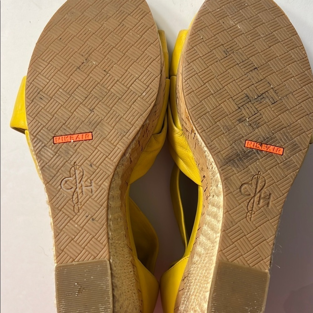 ☀️EUC Cole Haan Yellow Wedge Sandals size 8 ☀️ Cole Haan Yellow Wedge Sandals - Picture 6 of 14
